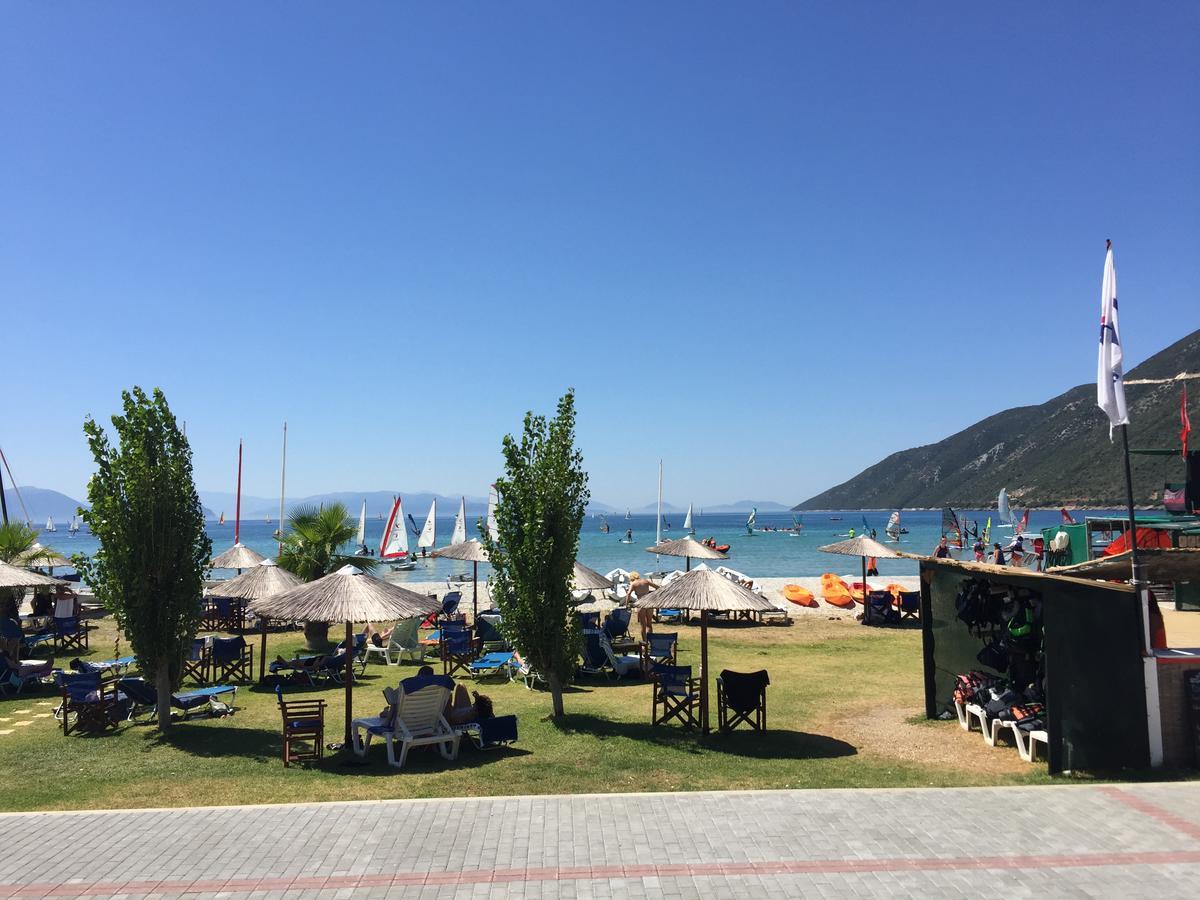 Surf Hotel Vassiliki Esterno foto